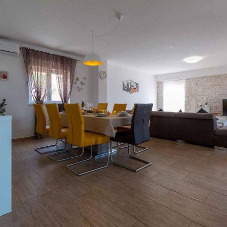 Holiday Home In Grizane 39285 Kültér fotó
