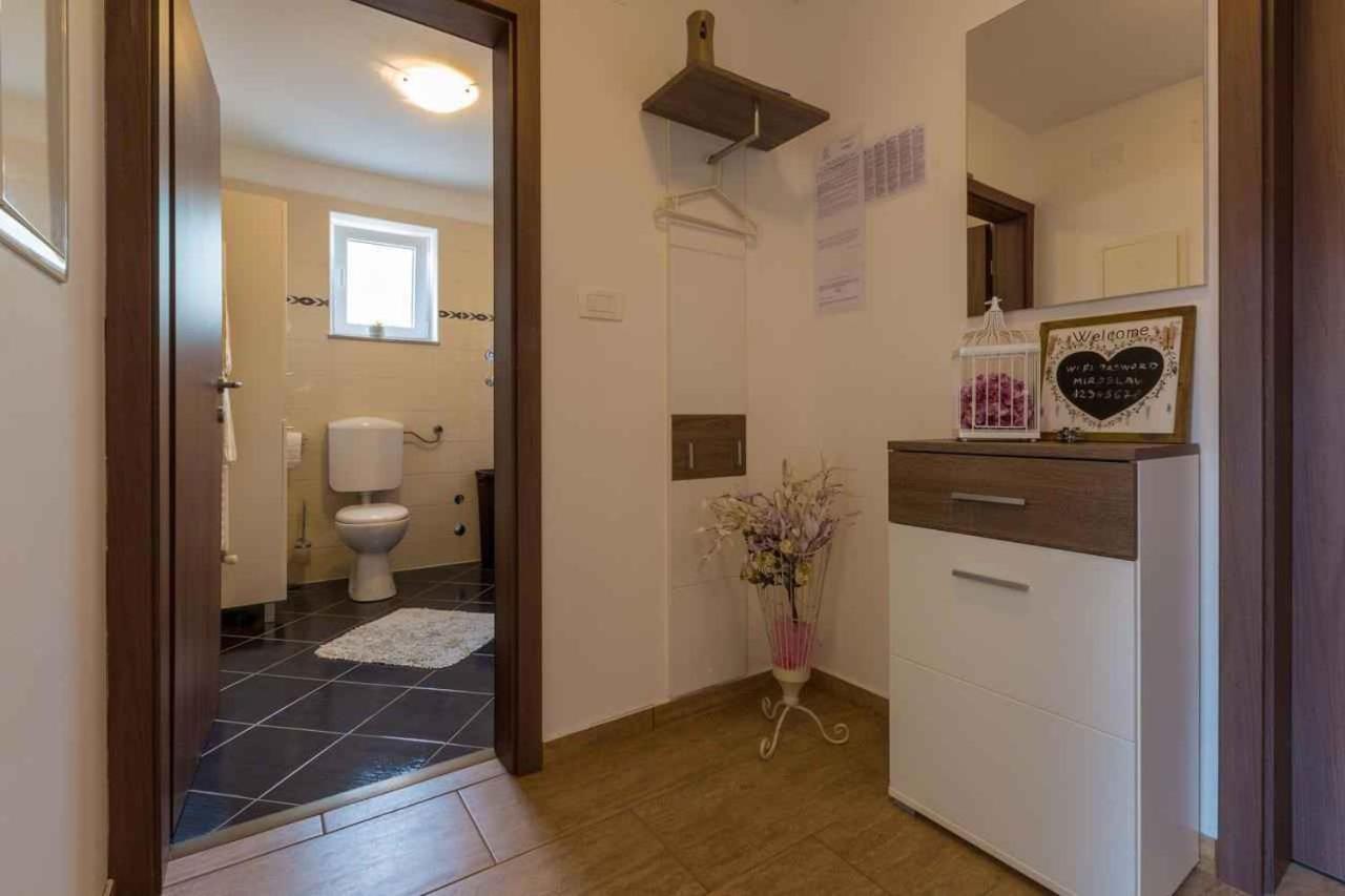 Holiday Home In Grizane 39285 Kültér fotó