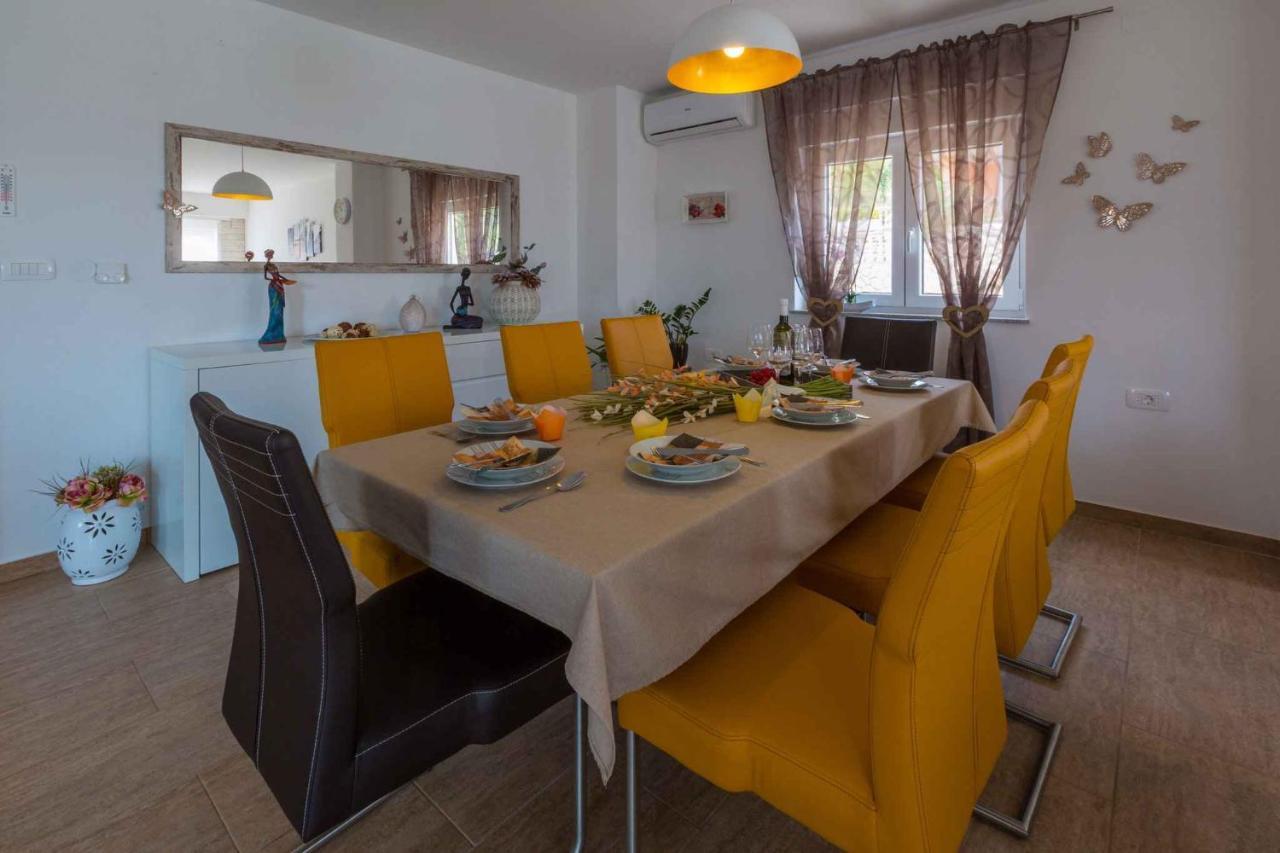 Holiday Home In Grizane 39285 Kültér fotó