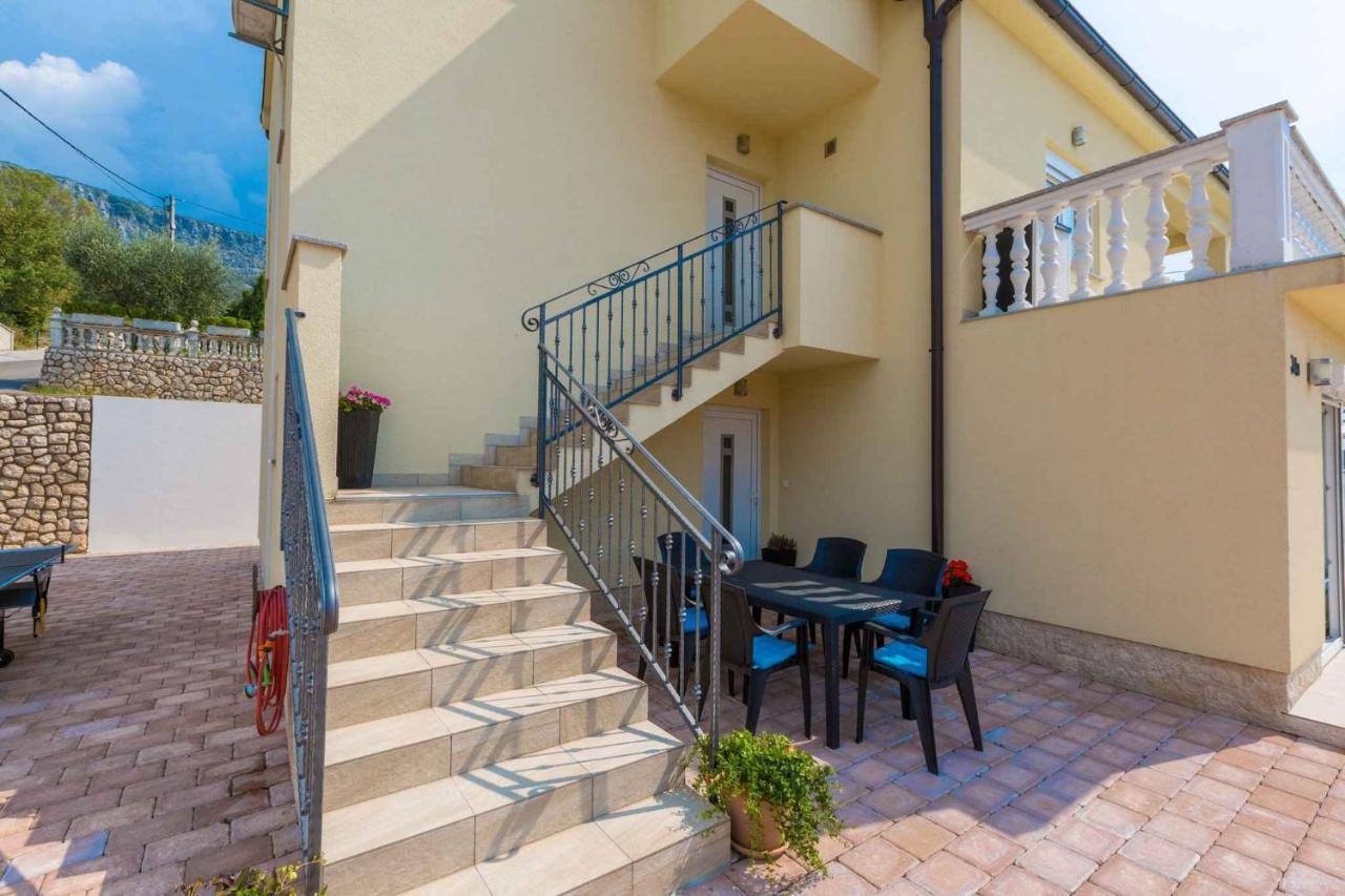 Holiday Home In Grizane 39285 Kültér fotó