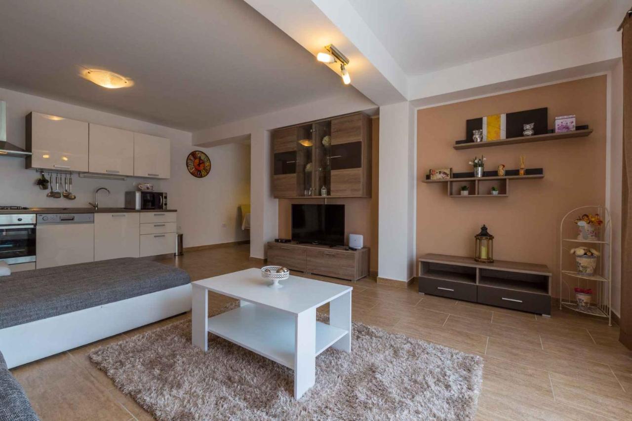Holiday Home In Grizane 39285 Kültér fotó